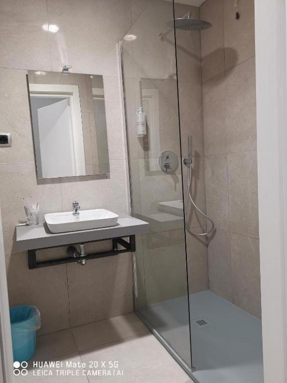 Guesthouse Central Station Group - Via Ponte Seveso 18 Milano Eksteriør bilde