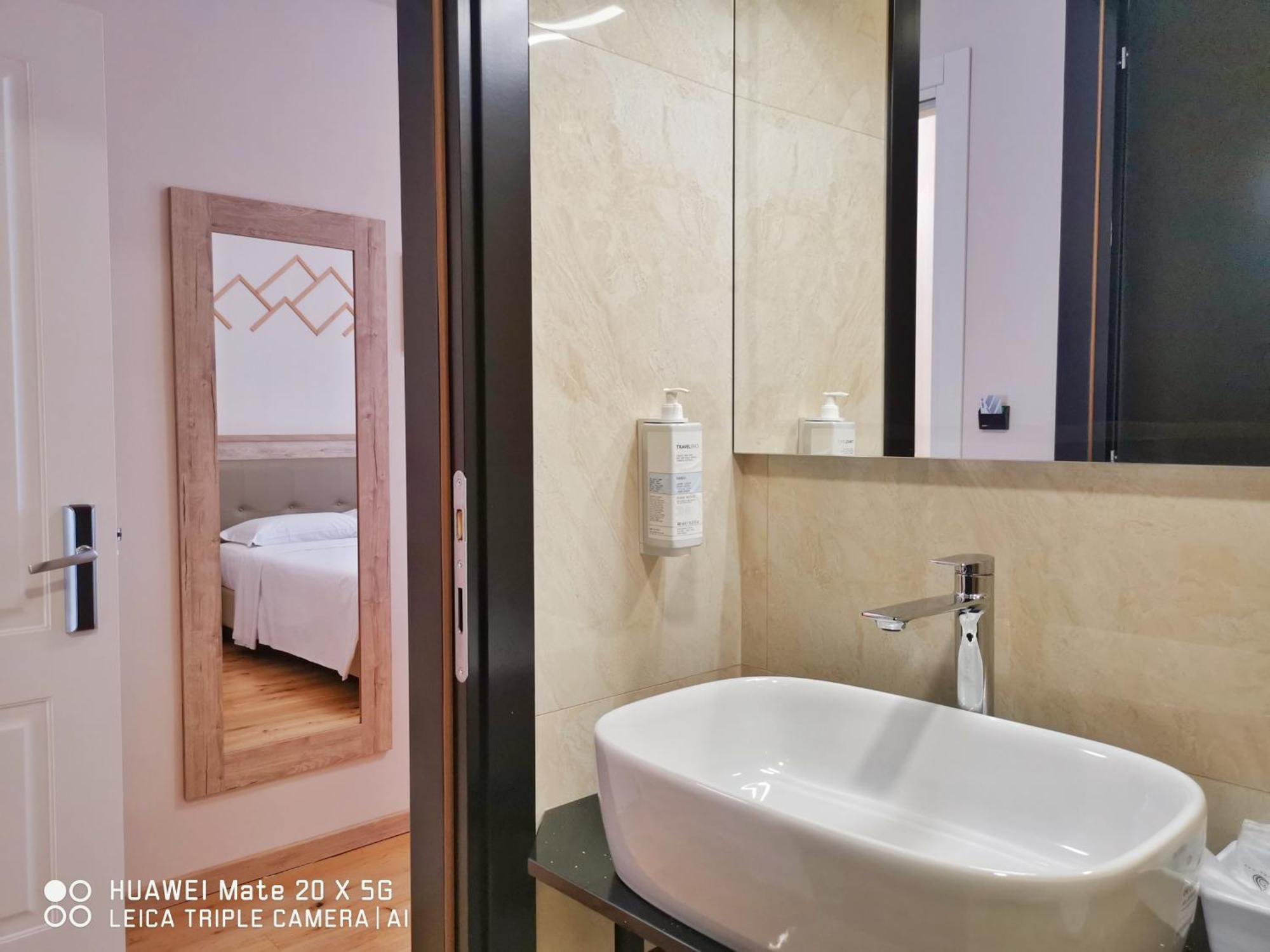 Guesthouse Central Station Group - Via Ponte Seveso 18 Milano Eksteriør bilde